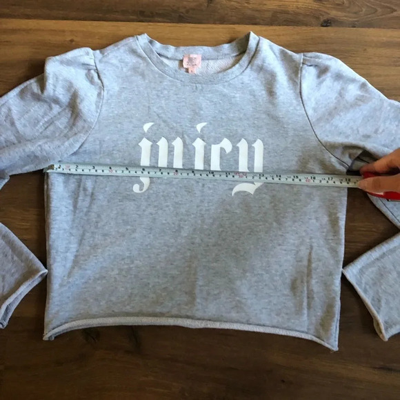 💎 Juicy Couture Crop Sweater in Grey 💎 - Picture 4 of 8